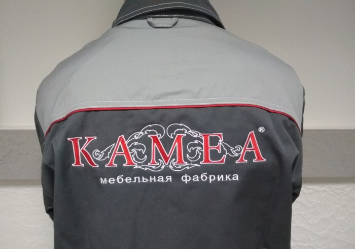 Оформление спецодежды для мебельной фабрике Kamea
